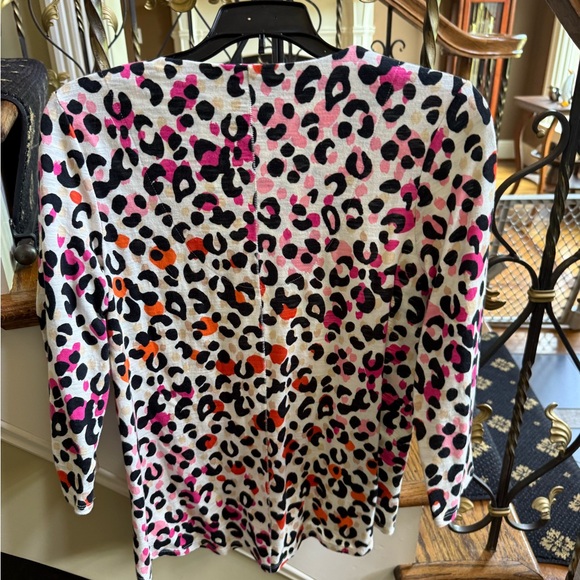 Chico’s Cotton/Modal Leopard Multi Color top Size 0 EUC - Picture 5 of 8